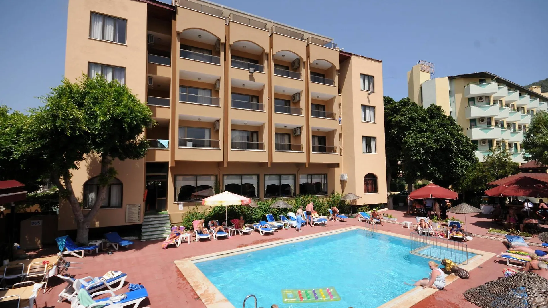 Siesta & Juniper Hotel İçmeler